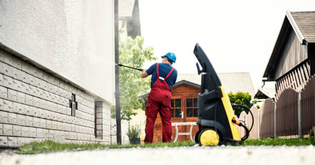 Best Fence Cleaning  in Hutchinson, MN